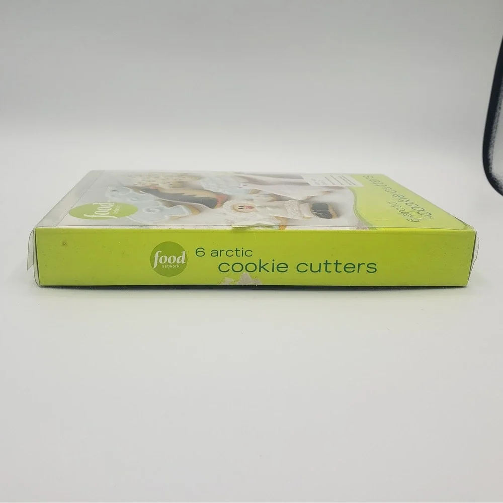 Food Network 7 Arctic cookie cutters-polar‎ bear, snowflake,seal,igloo,etc.